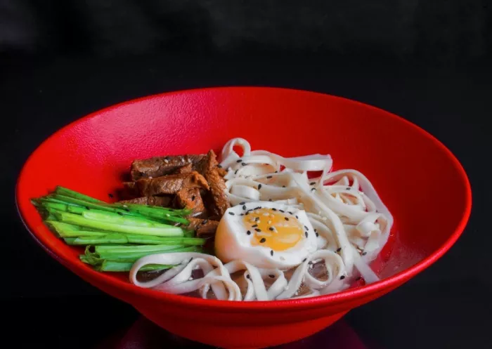 Служба доставки "Bikers Pizza & Rolls"