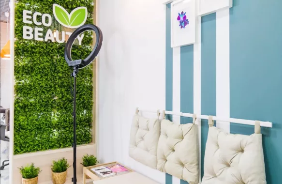 Студия красоты  "Eco Beauty".