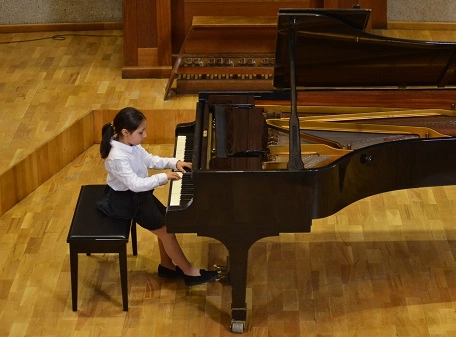 Музыкальная школа Luiza-V Music School в Ереване: музыкальная школа, ереван, концерты, хор, психолог, выступления, Образование, Вокал,