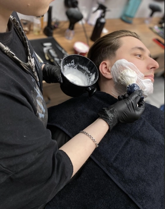 Барбершоп BarberIcon в Москве: Барбершоп, Стрижка, Бритье, Массаж лица, Моделирование бороды, Стрижка усов, Стрижка бороды,