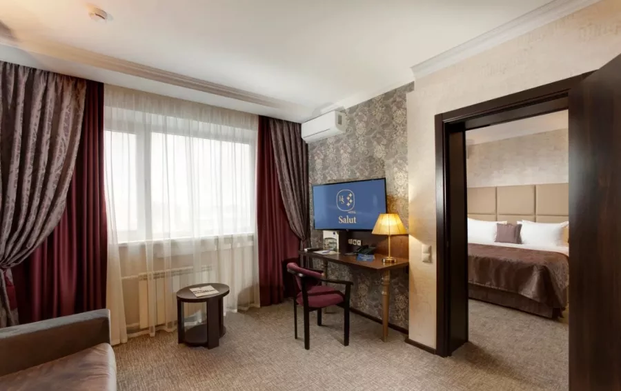 Отель 4* Салют в Москве: Гостиница, Отель, Конференц-зал, Бар, Ресторан, Караоке-бар, СПА, Фитнес, Банкетный зал,