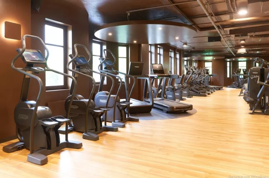Фитнес-клуб A-Fitness в Москве: Аквааэробика, Аэробика, Боевые искусства, Йога, Кроссфит, Тренажёры, Пилатес, Персональный тренер,
