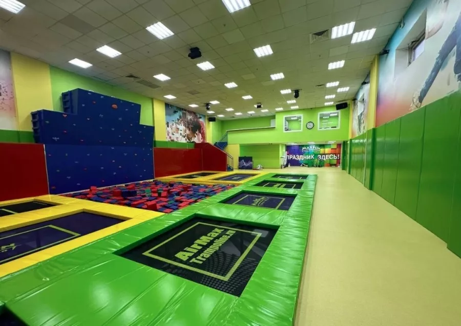 Батут-арена MaxFun в Перми: Дети, Чилим, Батуты, Веселье,