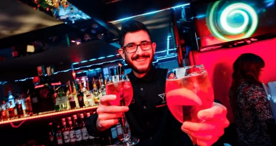 Ночной клуб Shake room в Перми: Клуб, Вкусно, Веселье, Чилим, Танцпол, Танцы,