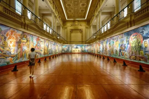 Музей "National Museum of Fine Arts"