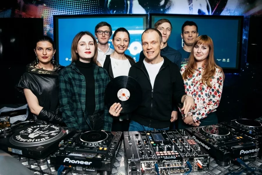 Аудиошкола DJ Грува в Москве: Школа Диджеев, Диджеинг, Диджей на Радио, Школа дж. Грува, Школа Электронной Музыки,