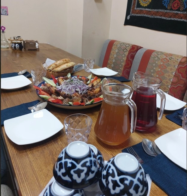 Чайхана-халяль Кишлак в Москве: Ресторан, Кафе, Узбекская кухня, Казахская кухня, Заказ навынос, Восточная кухня,