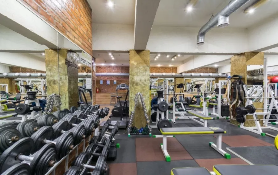 Фитнес центр и SPA-салон Паллада & Лакшми в Москве: Аэробика, Боевые искусства, Йога, Калланетика, Кроссфит, Пилатес, Стретчинг, Танцы, Аппаратный массаж, Массаж лица, Релаксирующий массаж, Антицеллюлитный массаж, Лимфодренаж, Сауна, Легкий пар, Турецкая парная, Хаммам, Турбосолярий , Вертикальный солярий, Обертывания, Спортивный массаж, Оздоровительный массаж, Тайский массаж,