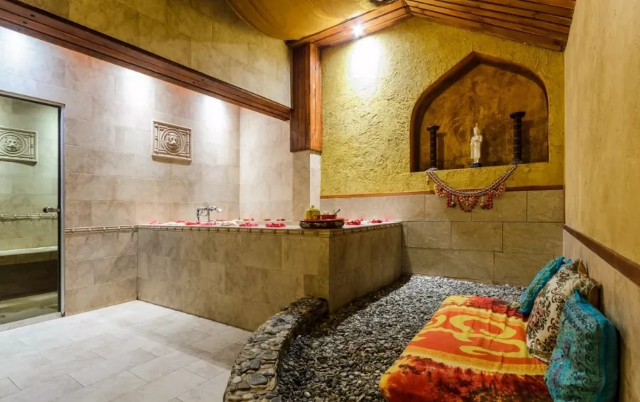 Фитнес центр и SPA-салон Паллада & Лакшми в Москве: Аэробика, Боевые искусства, Йога, Калланетика, Кроссфит, Пилатес, Стретчинг, Танцы, Аппаратный массаж, Массаж лица, Релаксирующий массаж, Антицеллюлитный массаж, Лимфодренаж, Сауна, Легкий пар, Турецкая парная, Хаммам, Турбосолярий , Вертикальный солярий, Обертывания, Спортивный массаж, Оздоровительный массаж, Тайский массаж,