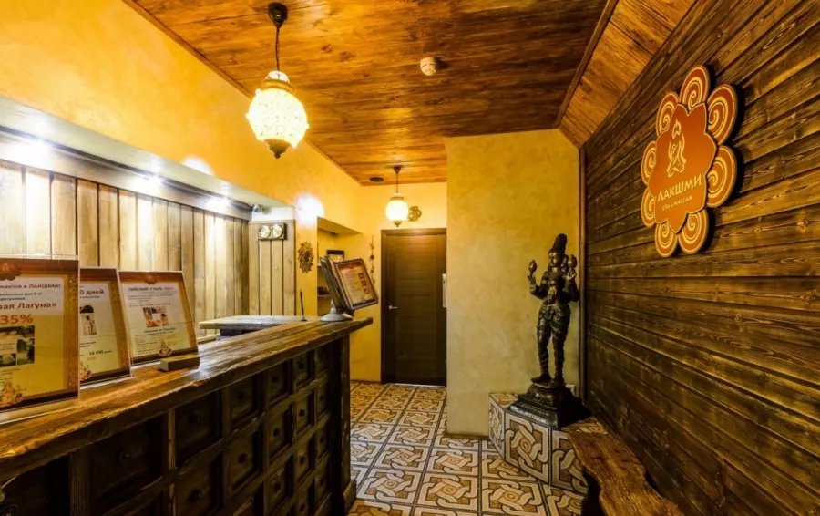 Фитнес центр и SPA-салон Паллада & Лакшми в Москве: Аэробика, Боевые искусства, Йога, Калланетика, Кроссфит, Пилатес, Стретчинг, Танцы, Аппаратный массаж, Массаж лица, Релаксирующий массаж, Антицеллюлитный массаж, Лимфодренаж, Сауна, Легкий пар, Турецкая парная, Хаммам, Турбосолярий , Вертикальный солярий, Обертывания, Спортивный массаж, Оздоровительный массаж, Тайский массаж,