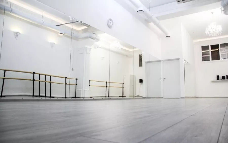 Студия растяжки, танцев и фитнеса Fire ballet в Москве: Йога, Калланетика, Стретчинг, Танцы, Персональный тренер, Балет, Батча, Боди балет, Дэнсхолл, Контемп, Латина, Стрип-пластика, Танец живота, Хип-хоп, Свадебный танец, Хатха,