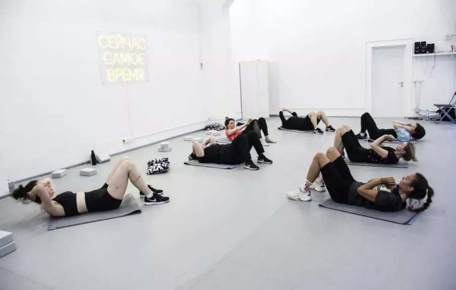 Студия растяжки, танцев и фитнеса Fire ballet в Москве: Йога, Калланетика, Стретчинг, Танцы, Персональный тренер, Балет, Батча, Боди балет, Дэнсхолл, Контемп, Латина, Стрип-пластика, Танец живота, Хип-хоп, Свадебный танец, Хатха,