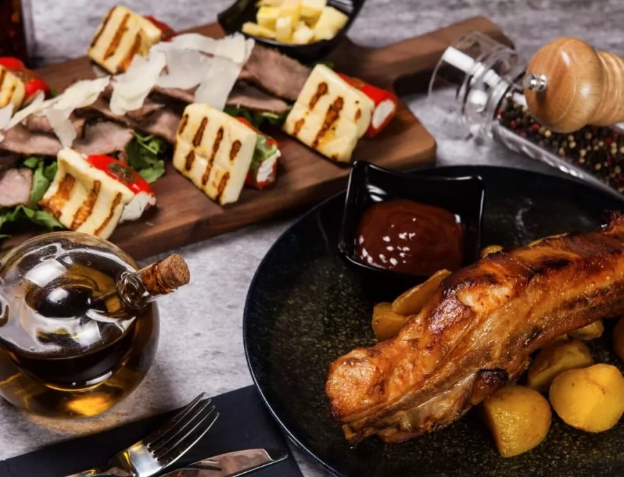 NEBOJSA Traditional Restaurant в Белграде: Ресторан, Вкусно, Красиво, Еда,