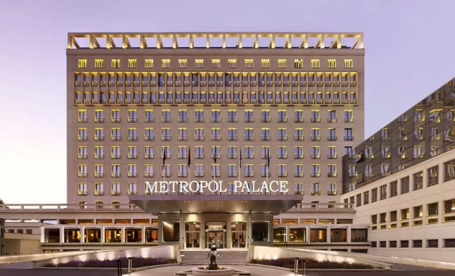 Metropol Palace Hotel в Белграде: Чилим, Отель, Путешествие, Бар, Бассейн,