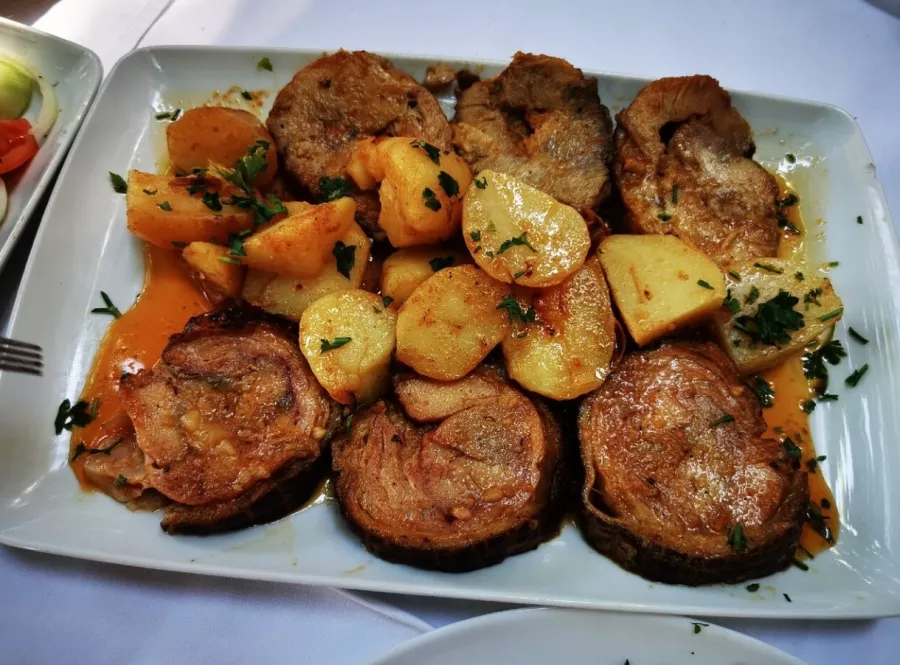 Donji Grad в Белграде: Покушать, Вкусно, Атмосфера, Чилим,