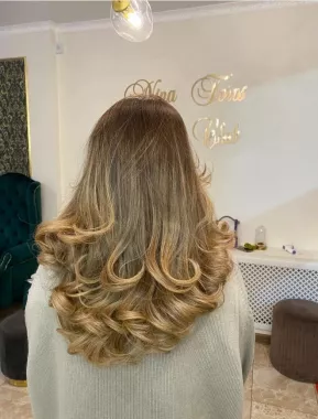 Салон красоты "Nina Toros Beauty Club".