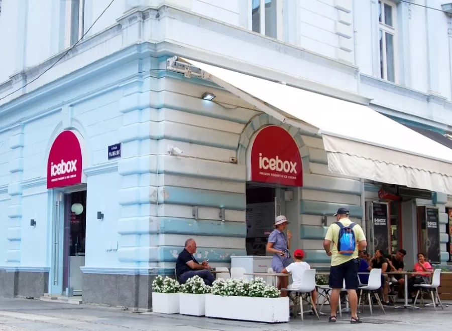 Icebox Frozen Yogurt & Ice Cream в Белграде: Мороженое, Вкусно, Чилим,