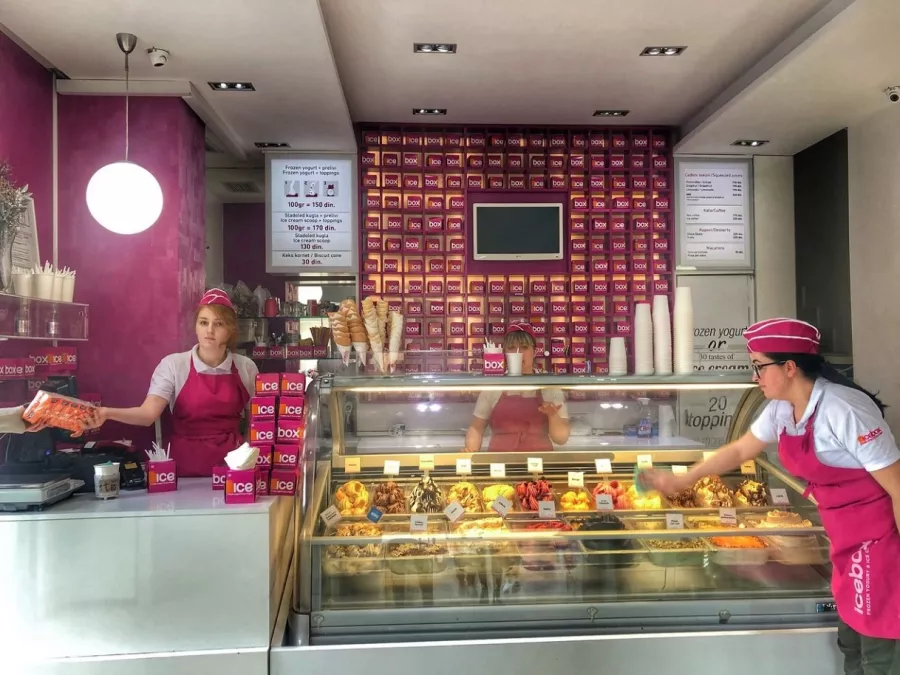 Icebox Frozen Yogurt & Ice Cream в Белграде: Мороженое, Вкусно, Чилим,