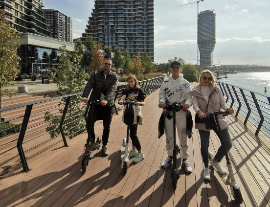 E-Around Electric Scooter Rental & Tours в Белграде: ЭлектроСамокат, ЭлектроСкутер, Пора отдыхать, Чилим, Прогулка,