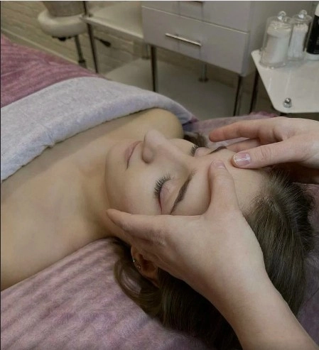 Салон красоты Источник красоты в Видном: Косметология, Маникюр, Педикюр, Стрижки, Брови,