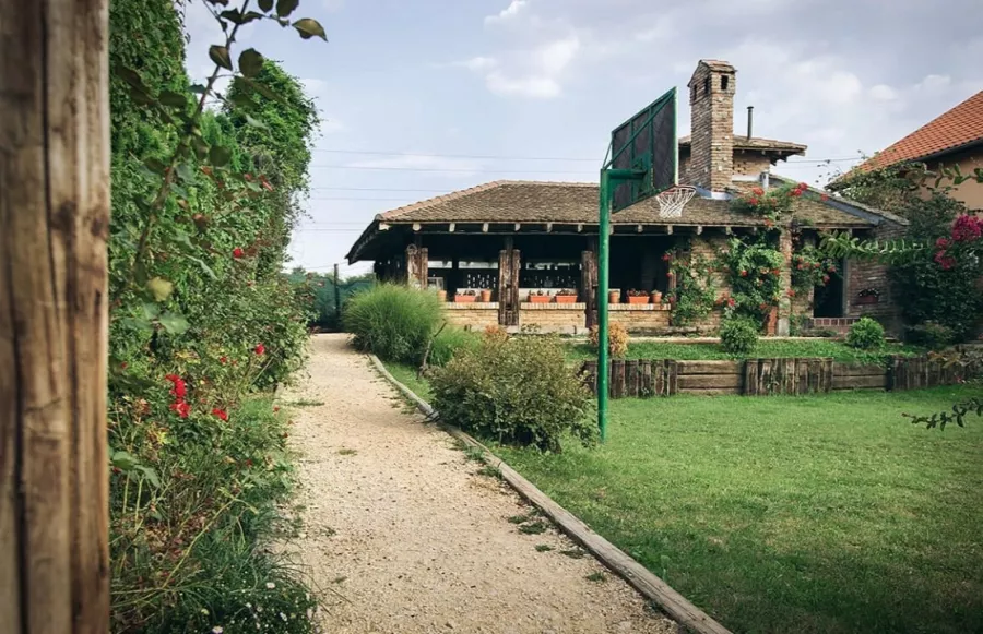 Konjički Klub Fortuna в Белграде: Лошади, Прогулка, Чилим, Езда, Дети,