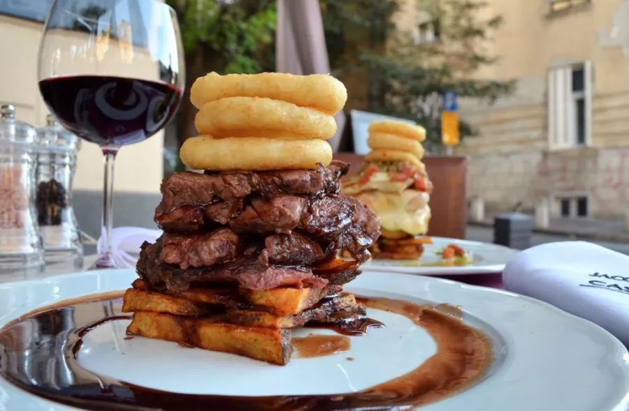 Casa Nova в Белграде: Покушать, Путешествие, Чилим, Вкусно, Красиво,
