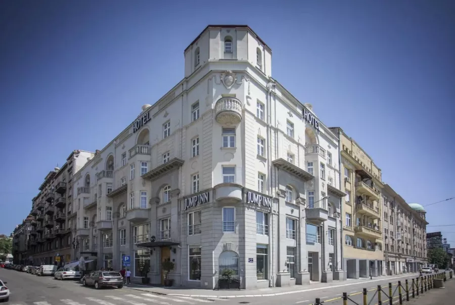 Jump INN Hotel Belgrade в Белграде: Жильё, Путешествие, Чилим, Покушать,