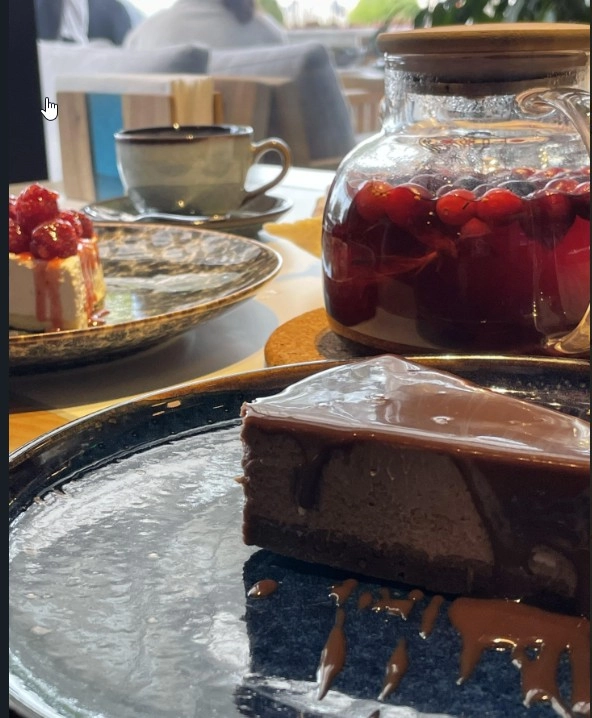 Ресторан Море в Анапе: Рыбное заведение, Итальянская кухня, Детское меню, Аниматоры, мастер-классы для детей, Шведский стол, Заказ навынос,