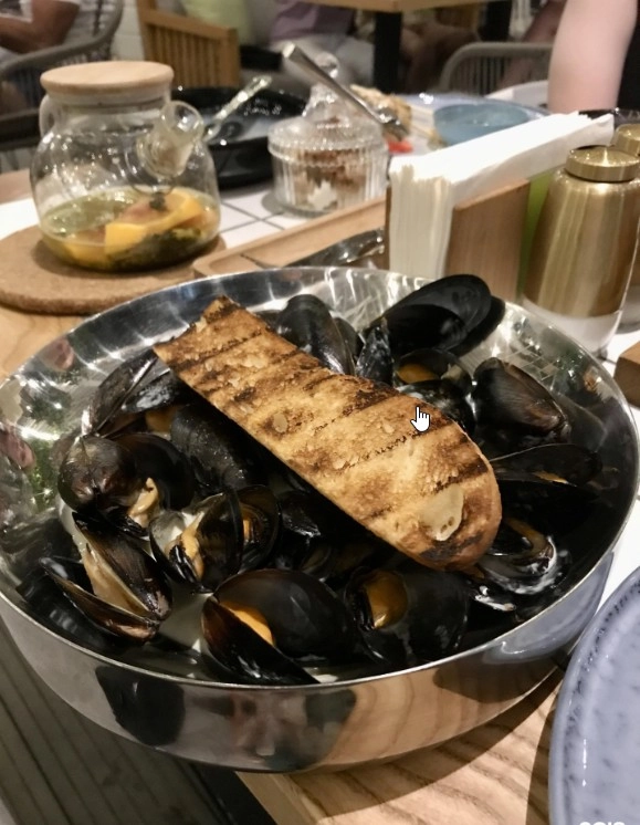 Ресторан Море в Анапе: Рыбное заведение, Итальянская кухня, Детское меню, Аниматоры, мастер-классы для детей, Шведский стол, Заказ навынос,