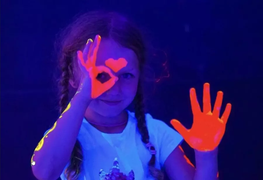 Организация по проведению детских праздников Kids point в Анапе: Детские праздники, Аренда фотостудии, Аниматор,