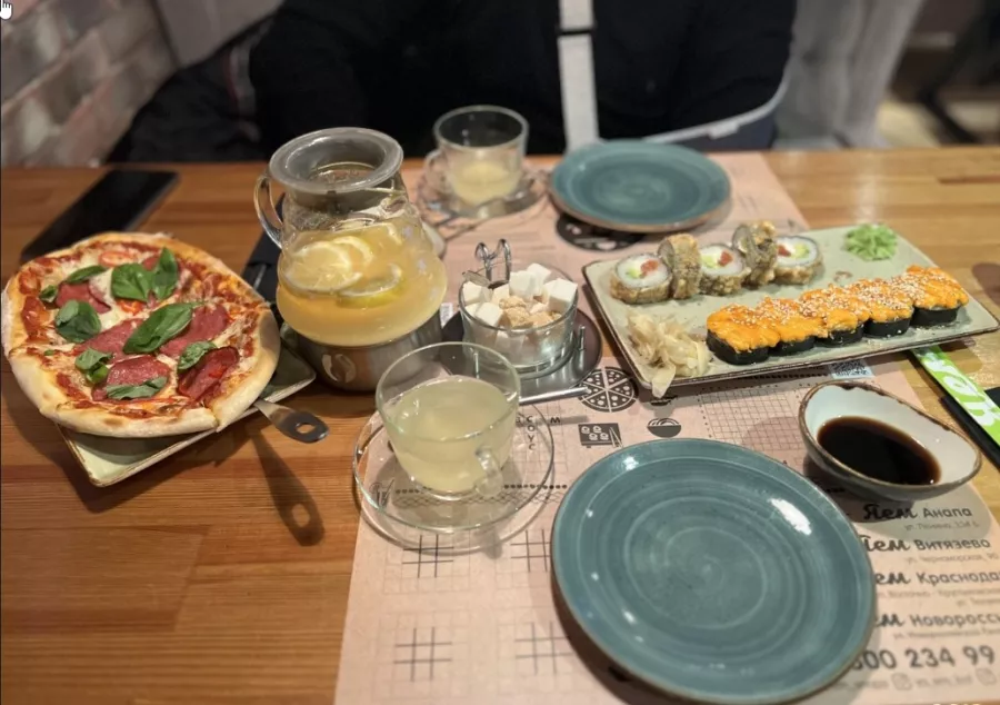 Сеть кафе ЯЕМ в Анапе: Ресторан, Восточная кухня, Русская кухня, Аниматоры, Итальянская кухня, Заказ навынос,
