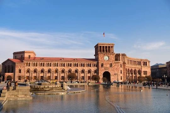 Площадь Республики в Ереване в Ереване: Архитектура, Исторические Здания, Правительство, Фонтаны, Скульптуры, Концерты, центр города,
