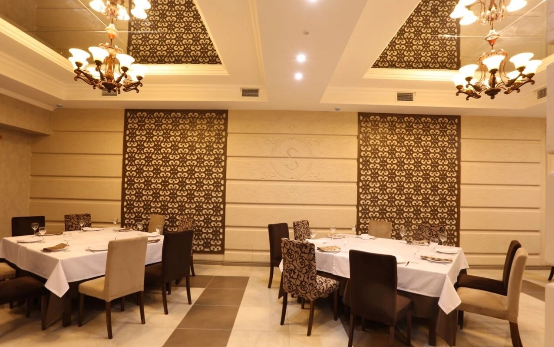  Ресторан "Собрание"