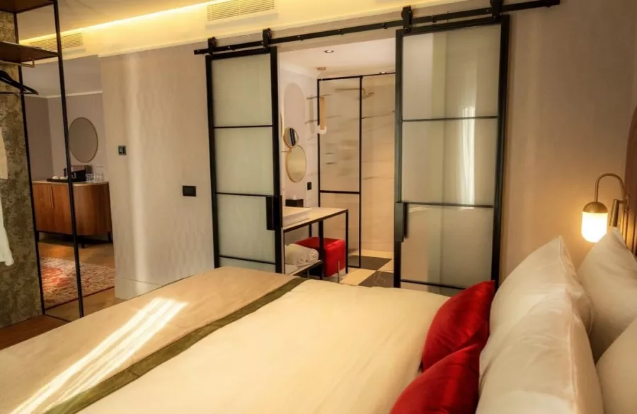 Hotel Indigo Belgrade в Белграде: Отель, Путешествие, Чилим,