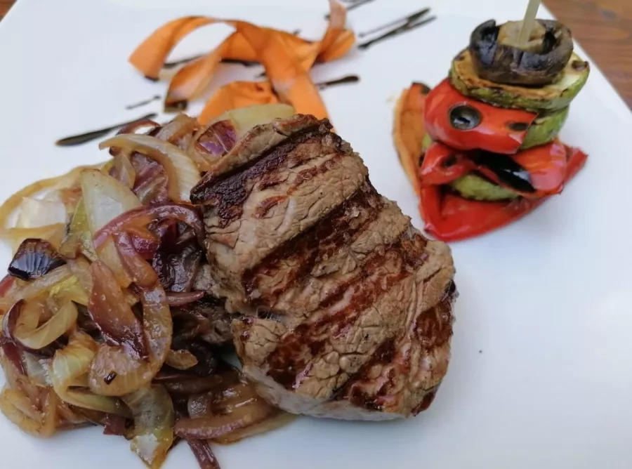 Vrh Beograda в Белграде: Покушать, Ресторан, Вкусно, Чилим, Красиво,