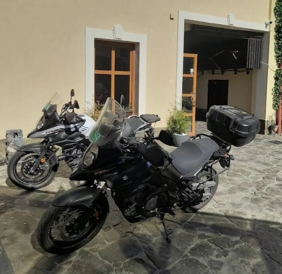 Beyond Usual Motorcycle Tours & Rentals в Белграде: Мотоциклы, Пора отдыхать, Путешествие, Аренда,
