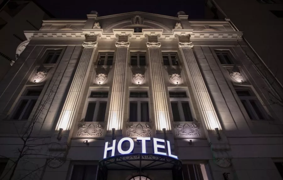 Public House Hotel в Белграде: Отель, Путешествие, Чилим, Ресторан, Сауна, Джакузи,