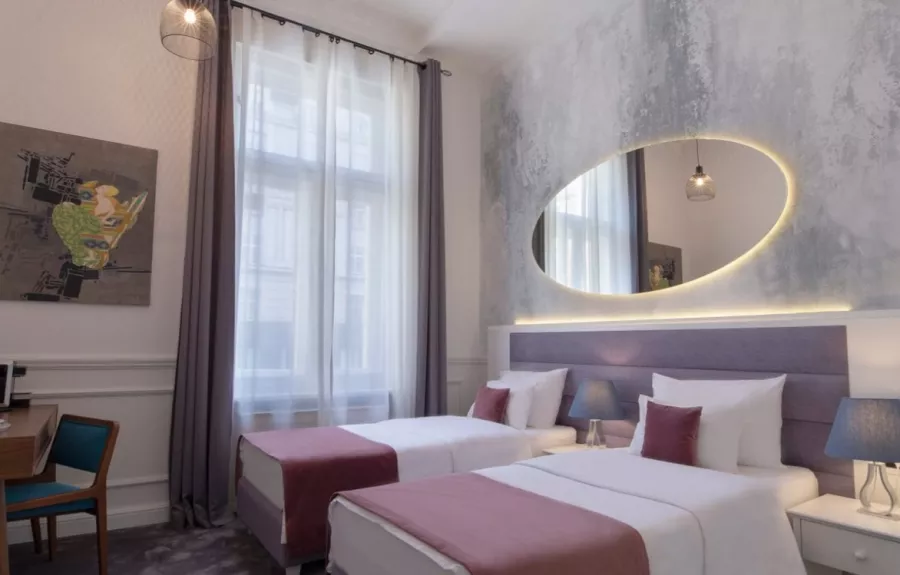 Public House Hotel в Белграде: Отель, Путешествие, Чилим, Ресторан, Сауна, Джакузи,