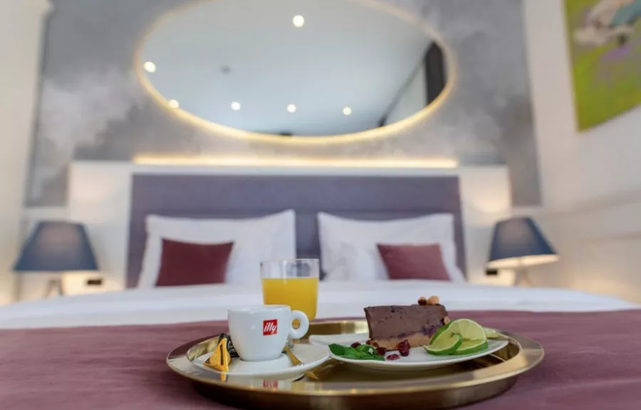 Public House Hotel в Белграде: Отель, Путешествие, Чилим, Ресторан, Сауна, Джакузи,