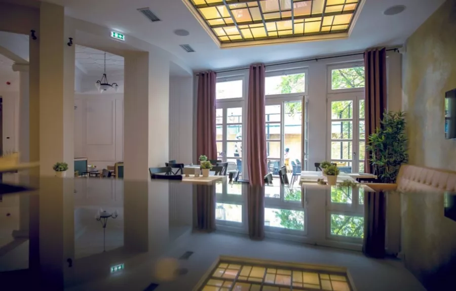 Public House Hotel в Белграде: Отель, Путешествие, Чилим, Ресторан, Сауна, Джакузи,
