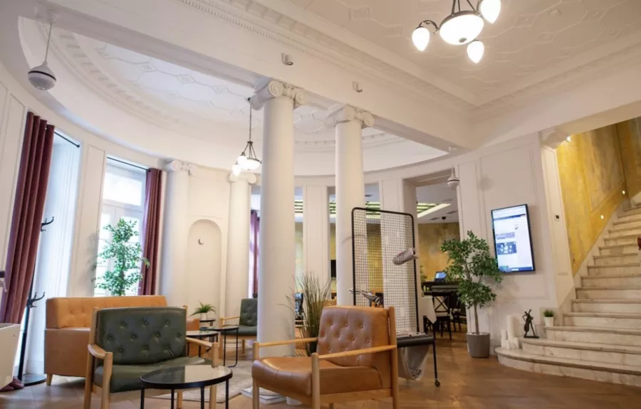 Public House Hotel в Белграде: Отель, Путешествие, Чилим, Ресторан, Сауна, Джакузи,