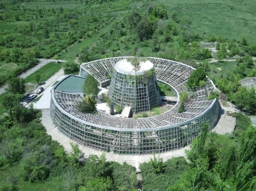 Ереванский ботанический сад  в  Ереване