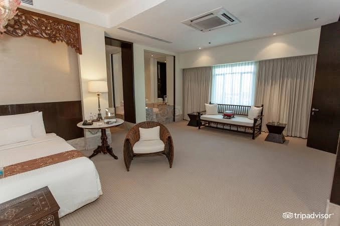 Отель-Казино Waterfront Cebu City в Себу: Casino, Hotel, Отель, Казино, Покер, Рулетка, Poker,