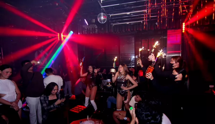 Ночной Клуб House Manila в Манила: Музыкально, Танцы, Night Club , Music, Ночной клуб,