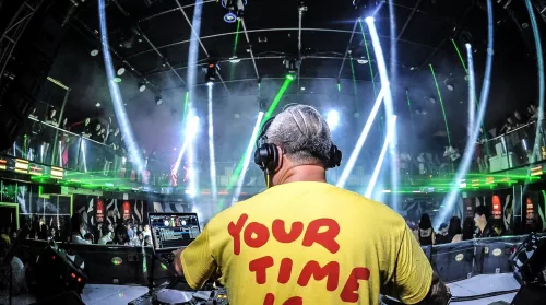 Ночной Клуб ZZYZX Manila  в  Манила