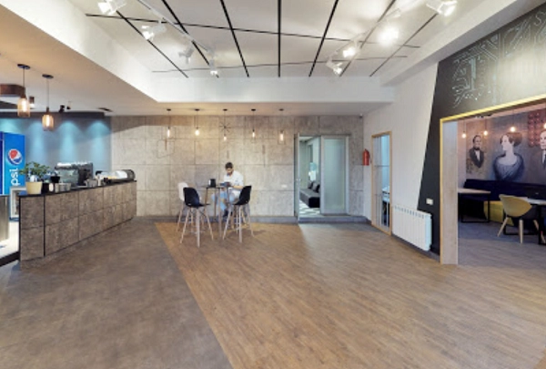 256 HUB Coworking Space - пространство для совместной работы в Ереване в Ереване: коворкинг, рабочее пространство, аренда офиса, переговорная, конференс-зал,
