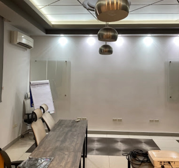 256 HUB Coworking Space - пространство для совместной работы в Ереване в Ереване: коворкинг, рабочее пространство, аренда офиса, переговорная, конференс-зал,