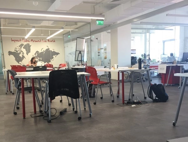 Impact Hub Yerevan - коворкинг-клуб в Ереване: коворкинг, рабочее пространство, аренда офиса, конференс-зал,