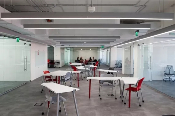 "Impact Hub Yerevan" - коворкинг-клуб.