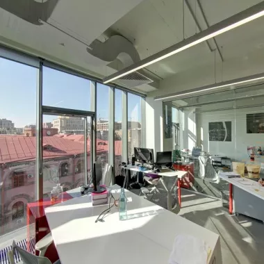 "Impact Hub Yerevan" - коворкинг-клуб.